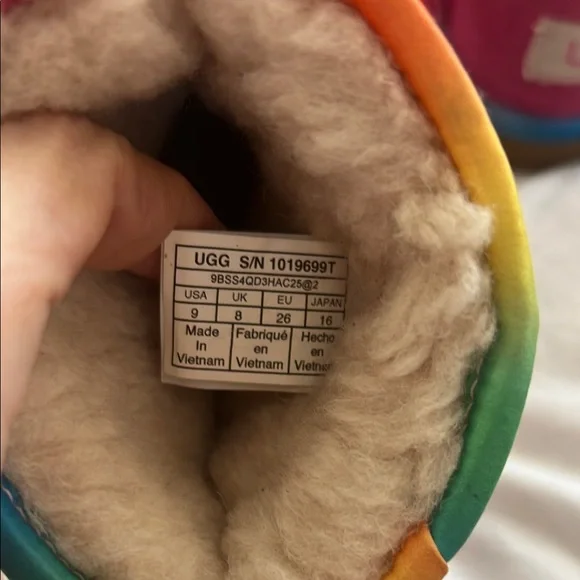 Ugg toddler boots - Picture 4 of 9